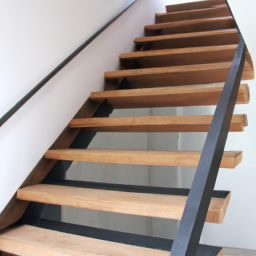 Construire un Escalier de Secours Conforme aux Normes Draguignan